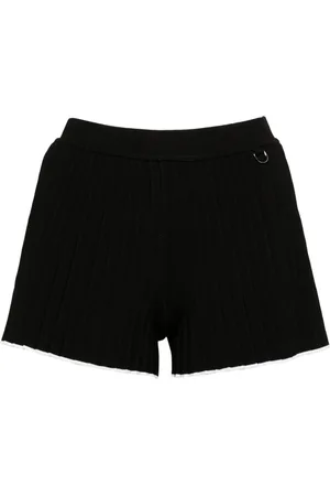 Jacquemus Pantalones cortos Le Short plisados