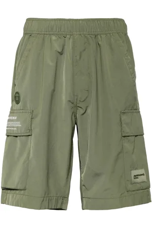 A Bathing Ape Bermudas cargo con aplique del logo