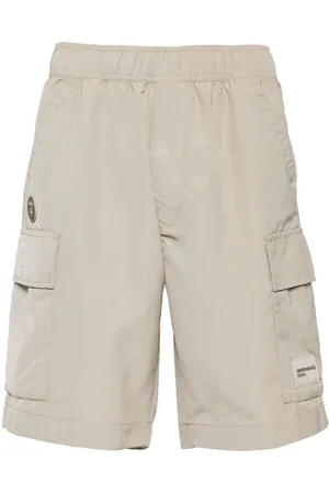 A Bathing Ape Bermudas cargo con aplique del logo