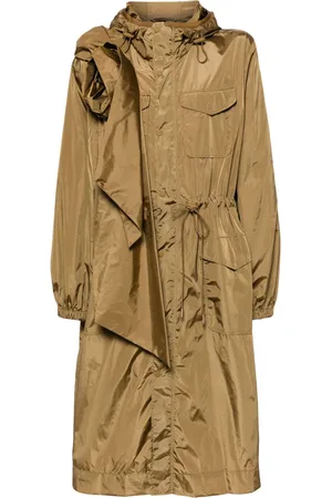 Simone Rocha Parka utility con detalle de rosa