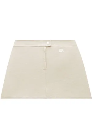 Courrèges Minifalda acampanada con parche del logo