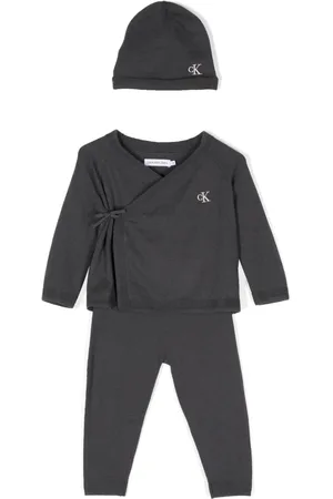 Calvin Klein Set de tres peleles con logo bordado