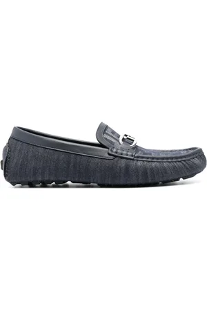 Fendi Mocasines con placa del logo