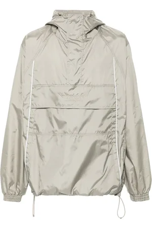 Vetements Cortavientos liviano con capucha