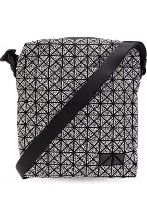 Issey Miyake Bandolera con paneles geométricos