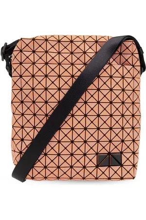Issey Miyake Bandolera con paneles geométricos