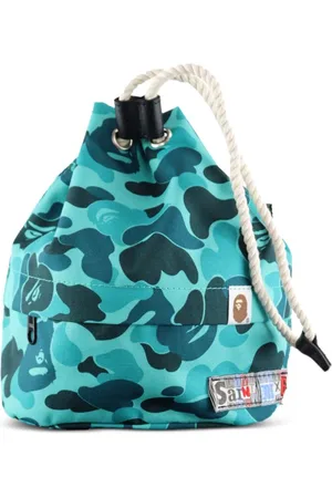 SAINT MXXXXXX Bolso bombonera con motivo militar de x BAPE