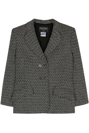 CHANEL Blazer de tweed con doble botonadura