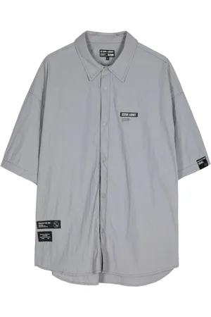 Izzue Camisa con parche del logo