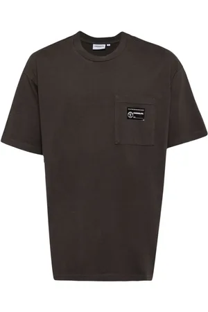 Chocoolate Camiseta con bolsillo de parche