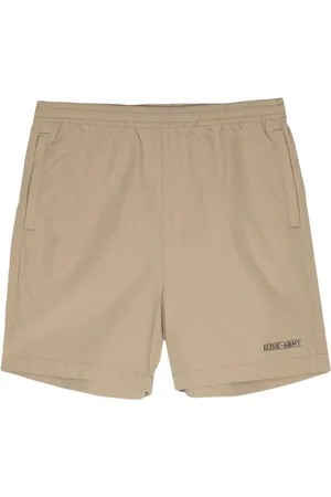 Izzue Bermudas con parche del logo