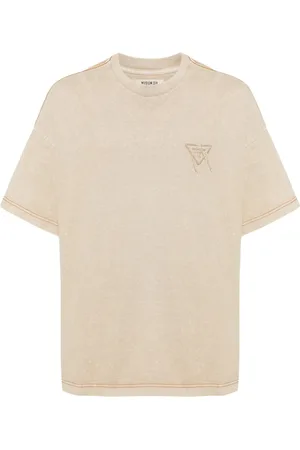 Musium Div. Camiseta con logo bordado