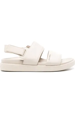 Calvin Klein Sandalias con placa del logo