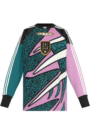 adidas Top con motivo gráfico