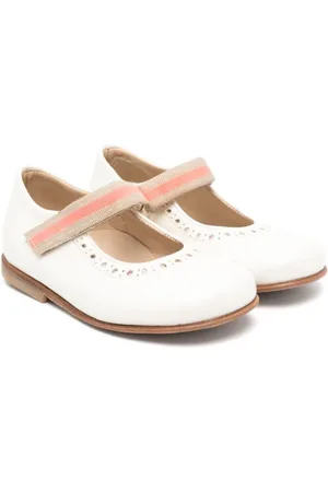 PèPè Bailarinas con perforaciones