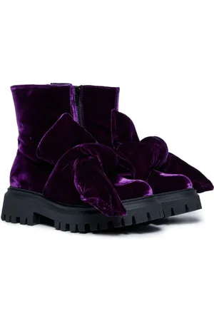 Nº21 Botines con detalle de lazo