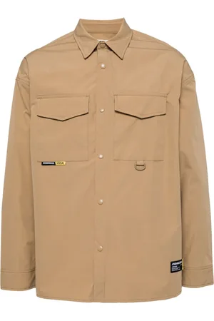 Izzue Camisa con parche del logo