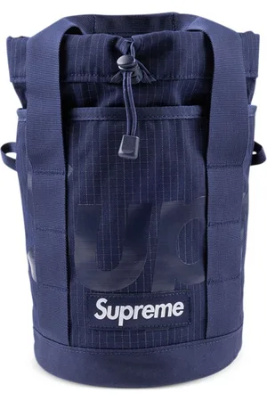 Supreme Bolso cilíndrico con logo y textura de ripstop