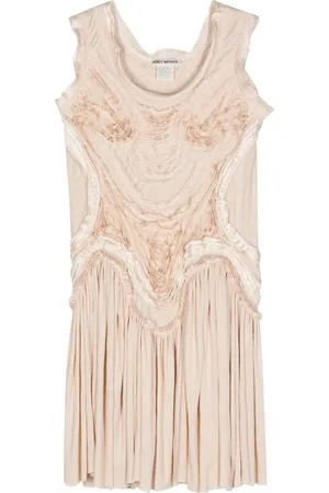Issey Miyake Vestido corto con detalle 3D 2010