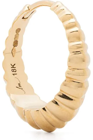 Lizzie Mandler Pendiente huggie Fluted Crescent en oro amarillo de 18 ct