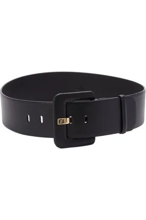 Fendi Cinturón con logo grabado