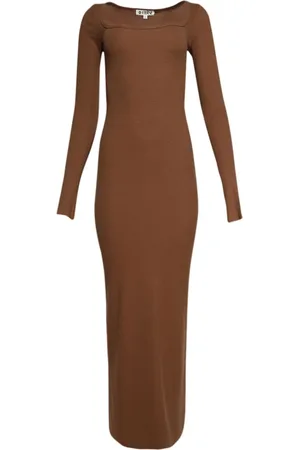 ÉTERNE Vestido largo con cuello cuadrado