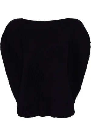 Issey Miyake Top plisado en relieve