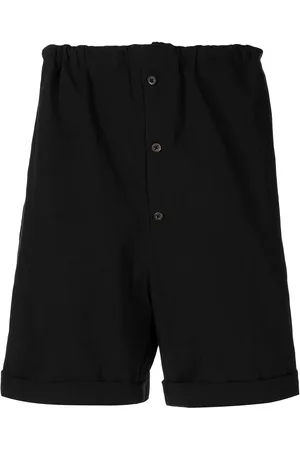 Prada Shorts con parche del logo