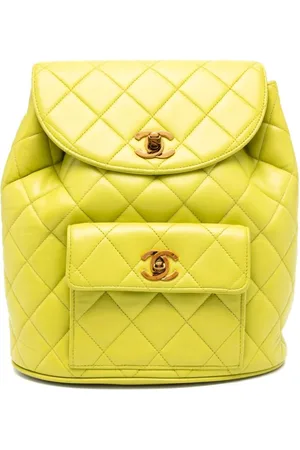 CHANEL Mochila Lime acolchada pequeña con cadenas