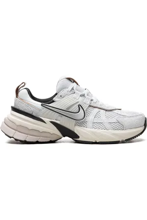 Nike Zapatillas V2K Run "Pure Platinum/Chrome