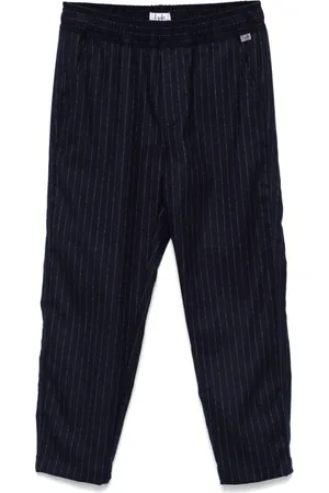Il gufo Pantalones a rayas diplomáticas