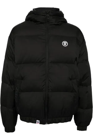A Bathing Ape Plumífero con aplique del logo