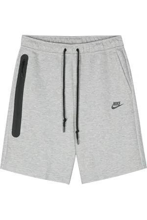 Nike Bermudas con logo Tech estampado