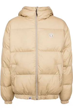 A Bathing Ape Plumífero con aplique del logo