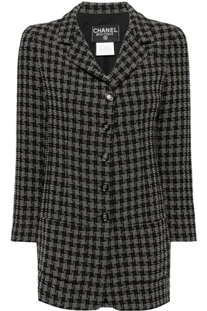 CHANEL Blazer con botones 1995