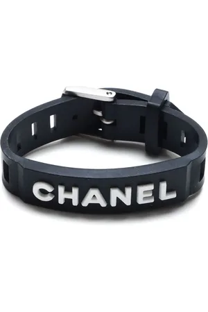 CHANEL Pulsera con letras del logo 1999