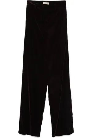 BLANCA Pantalones con bolsillos