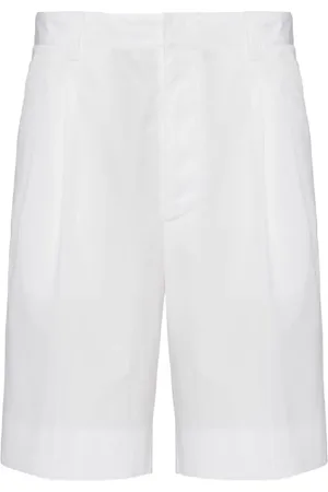 Prada Bermudas con parche del logo