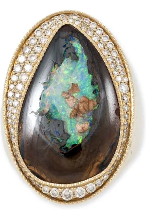 JACQUIE AICHE Anillo Freeform Koroit en oro amarillo de 14 ct con diamantes y ópalo