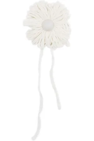 Bernadette Broche Daisy