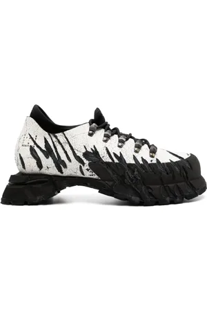 Demon Botas Poyana