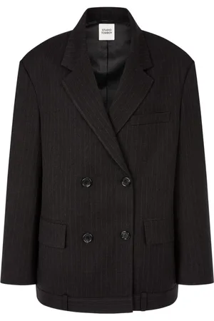 Studio Tomboy Blazer a rayas diplomáticas