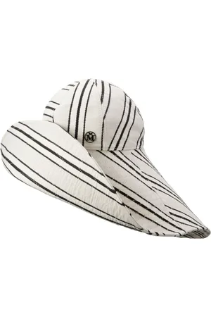 Le Mont St Michel Sombrero de verano Junya