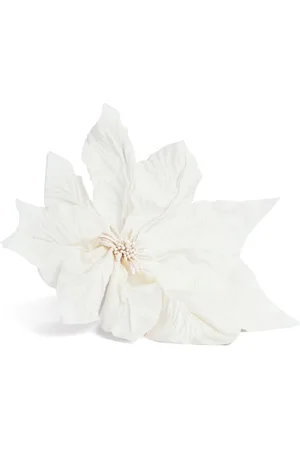 Nina Ricci Pin Pavot Flower