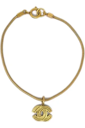 CHANEL Pulsera con logo CC 2001