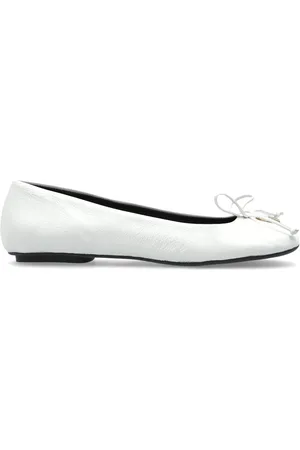 Furla Bailarinas con placa del logo