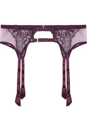 Fleur of England Liguero Eliza