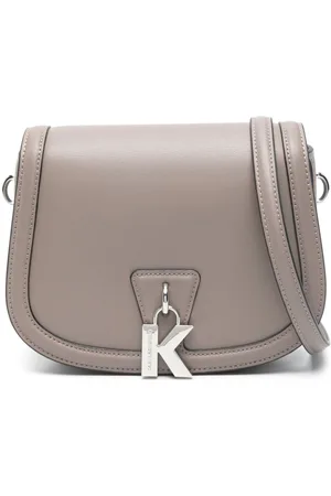 Karl Lagerfeld Bandolera con colgante de letra