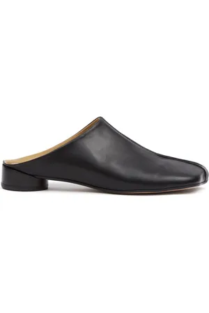 Maison Margiela Slippers con puntera asimétrica
