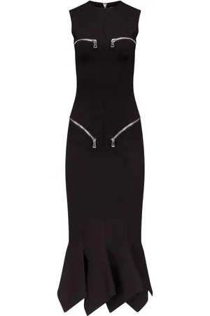 AREA Vestido con dobladillo asimétrico